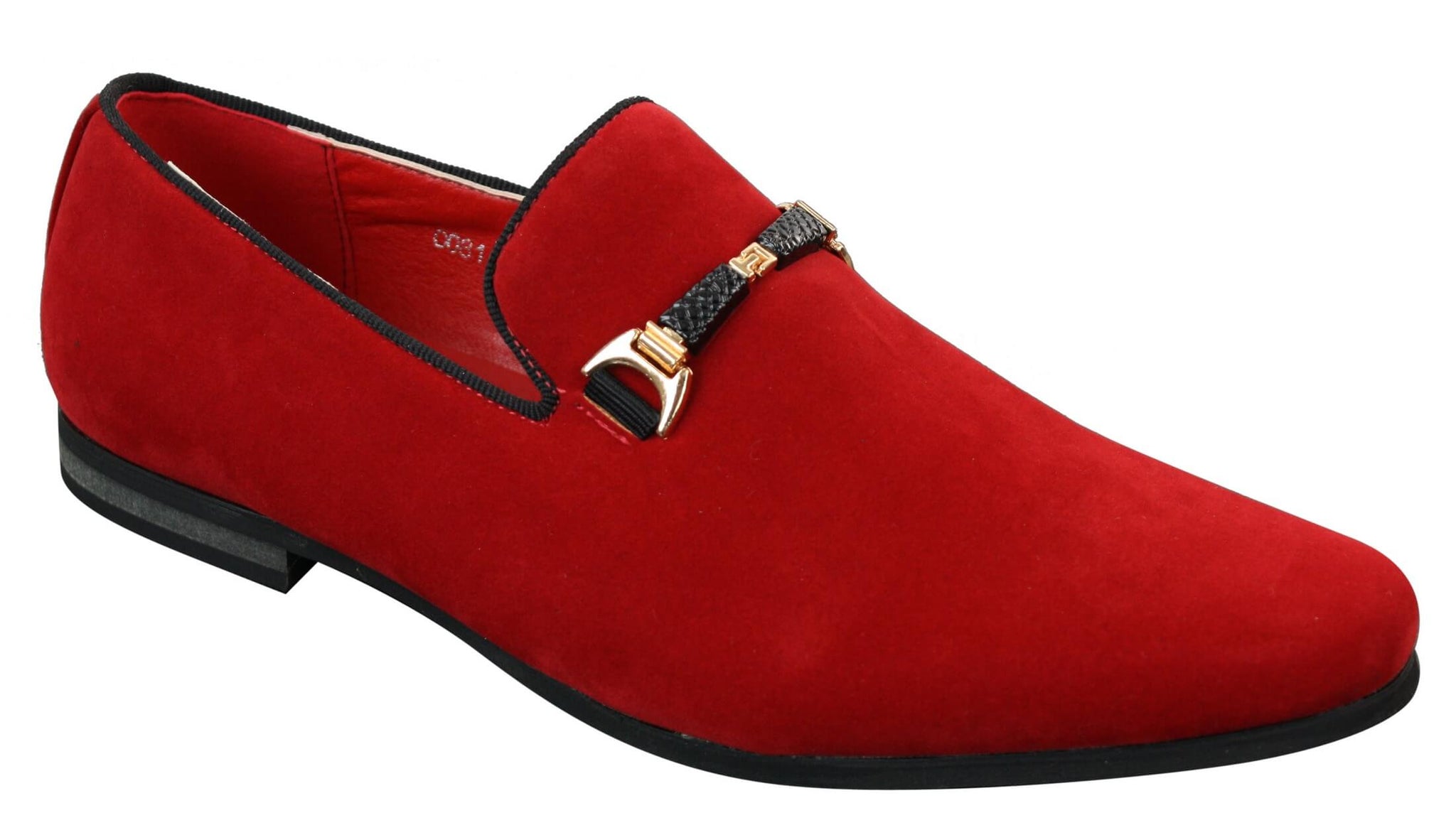 Ανδρικά παπούτσια με αγκράφα και slip-on