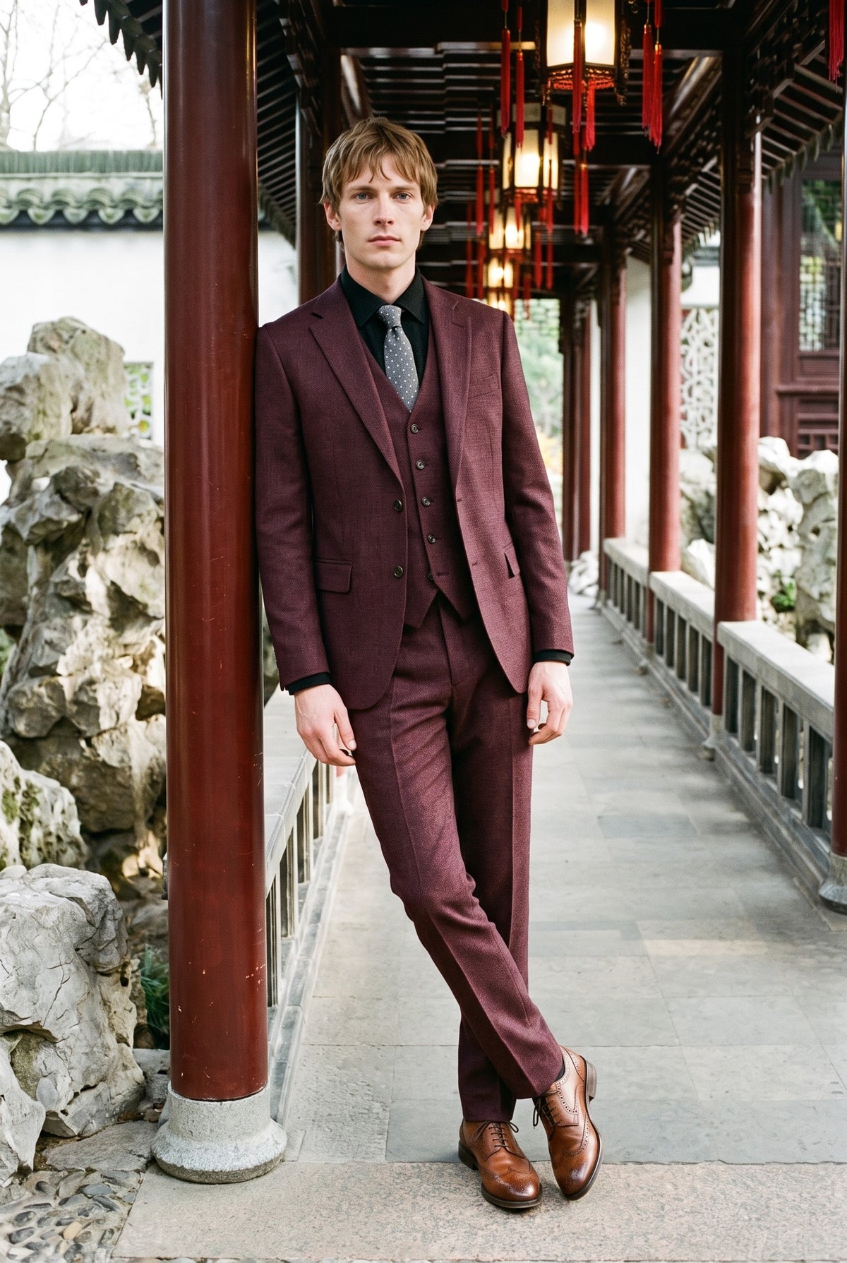 Look #237 styled with Caridi - Ανδρικό Κοστούμι 3 Τεμαχίων σε Μπορντό Χρώμα