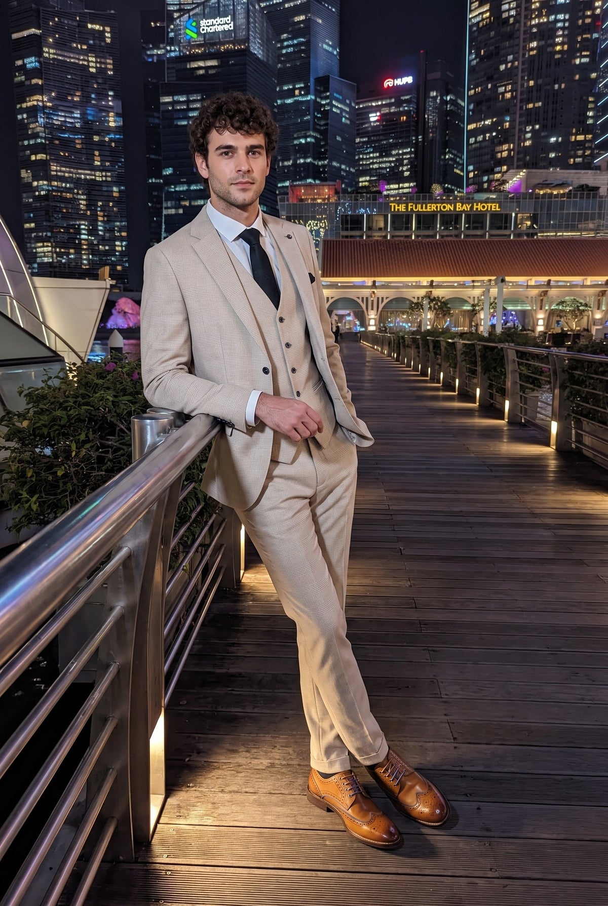 Look #772 styled with Regent - Κρεμ Καρό Νυφικό Κοστούμι 3 Τεμαχίων για Άνδρες