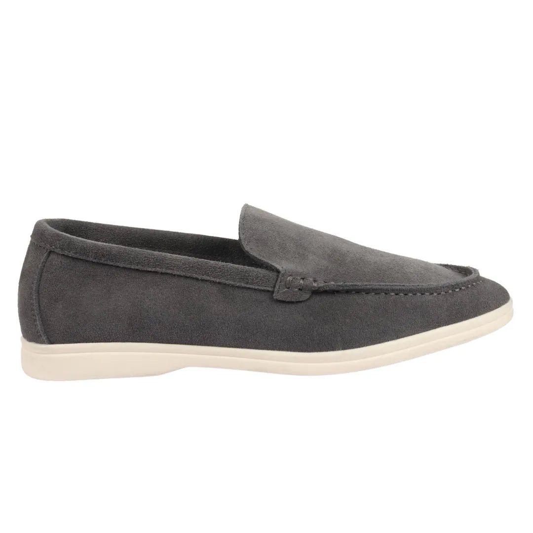 Ανδρικά μοκασίνια Slip On σε γκρι σουέτ και άνετη εφαρμογή