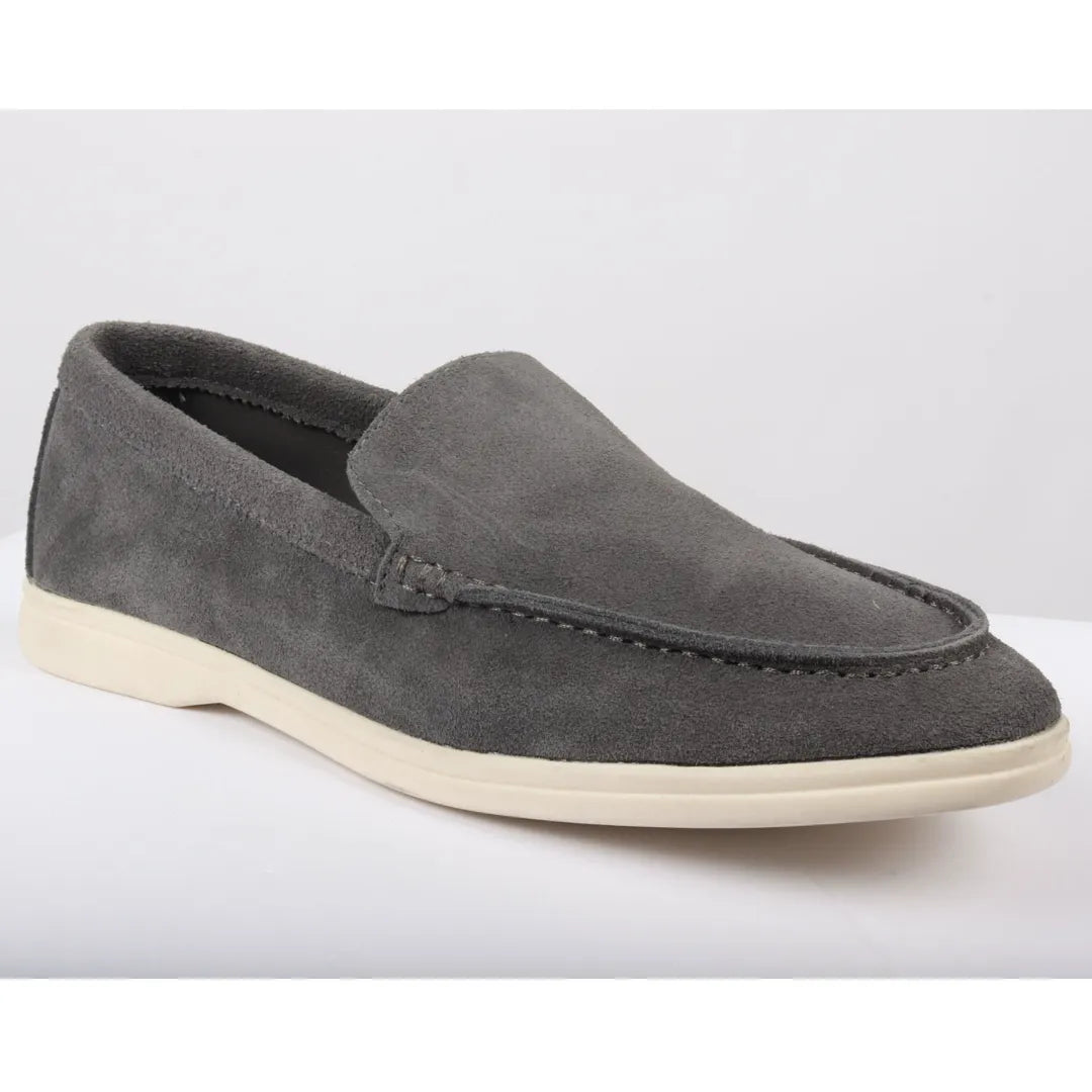 Ανδρικά μοκασίνια Slip On σε γκρι σουέτ και άνετη εφαρμογή