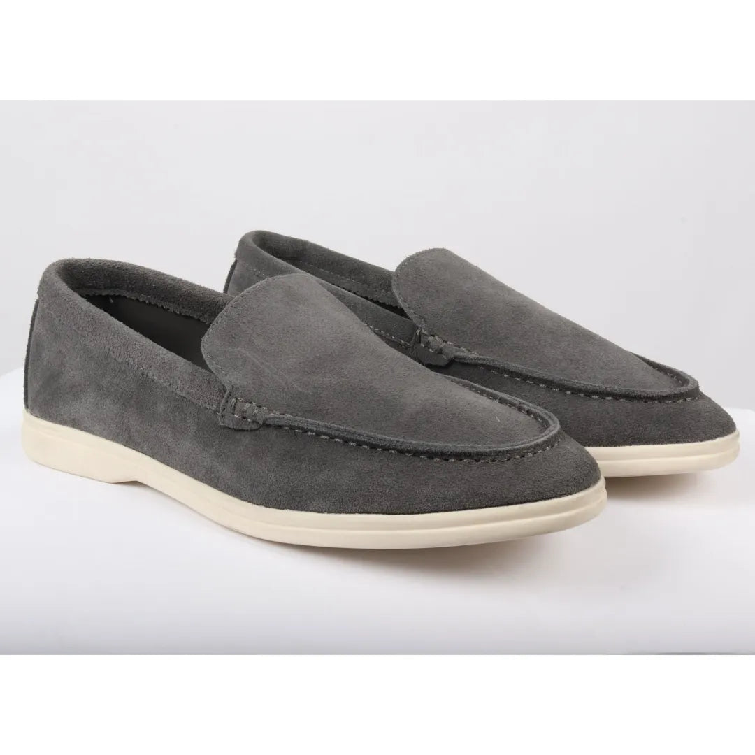 Ανδρικά μοκασίνια Slip On σε γκρι σουέτ και άνετη εφαρμογή