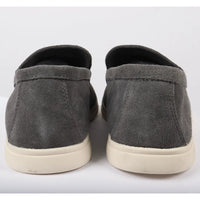 Ανδρικά μοκασίνια Slip On σε γκρι σουέτ και άνετη εφαρμογή