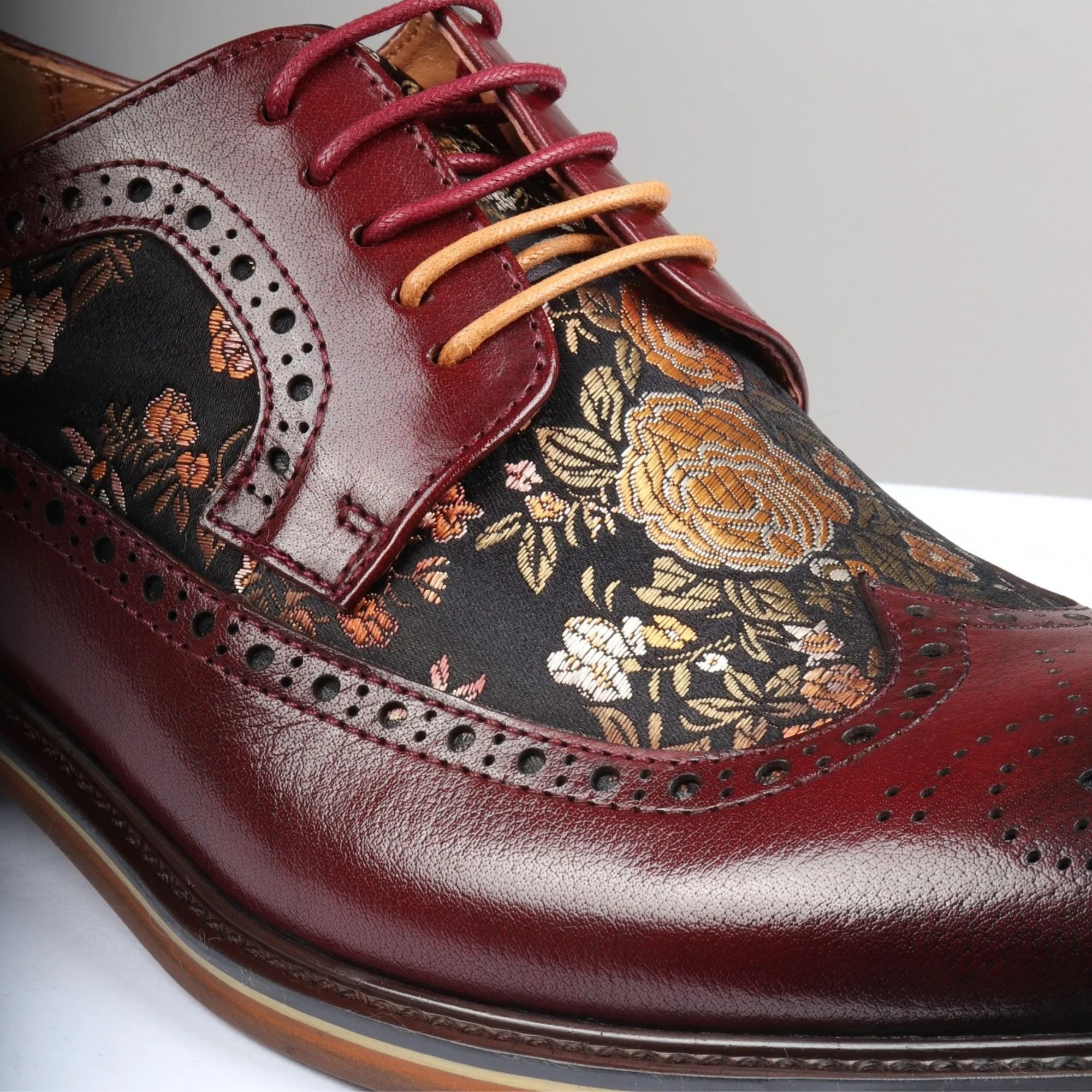 Ross - Ανδρικά Δερμάτινα Παπούτσια Brogue με Φλοράλ Στάμπα σε Κόκκινο Χρώμα