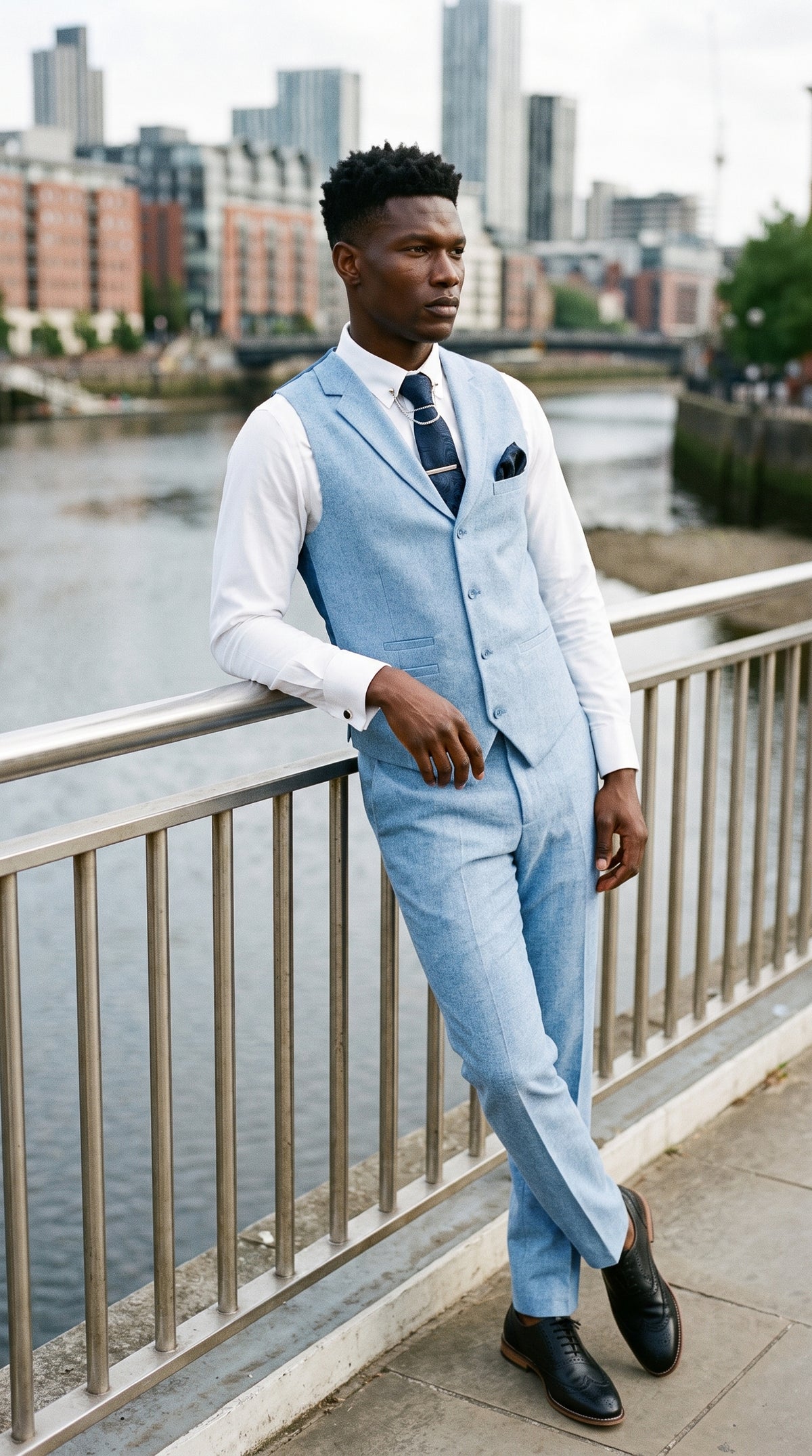 Look #339 styled with TP-12 - Ανδρικό καλοκαιρινό κοστούμι, γιλέκο, παντελόνι, λινό, επίσημο, μπλε, ρουά, γάμος
