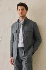 Ανδρικό κοστούμι 2 τεμαχίων Sage Green Smart Casual με γιακά σε στυλ Safari και ελαστικό γιακά