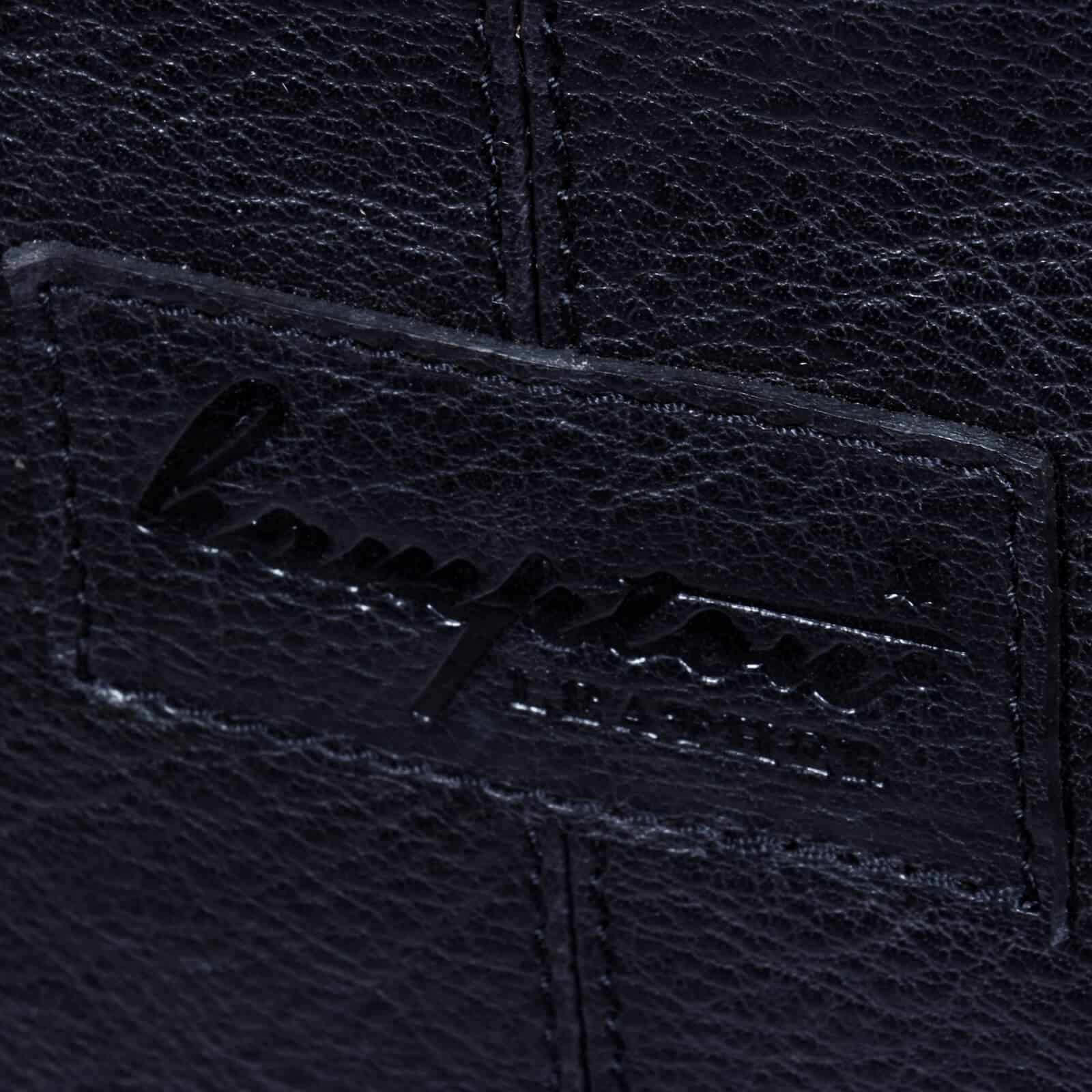 Τσάντα χειρός από γνήσιο δέρμα - Μαύρη