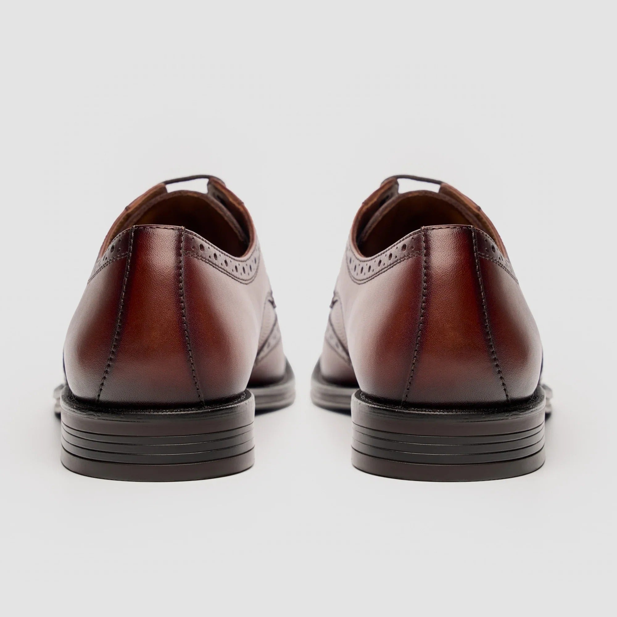 Lorenzo - Ανδρικά Oxfords σε καφέ χρώμα από γυαλιστερό δέρμα