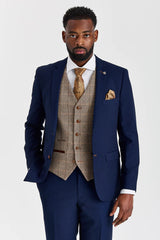 Κοστούμι Mayfair σε μπλε ναυτικό με γιλέκο Harris Brown Tweed σε αντίθεση