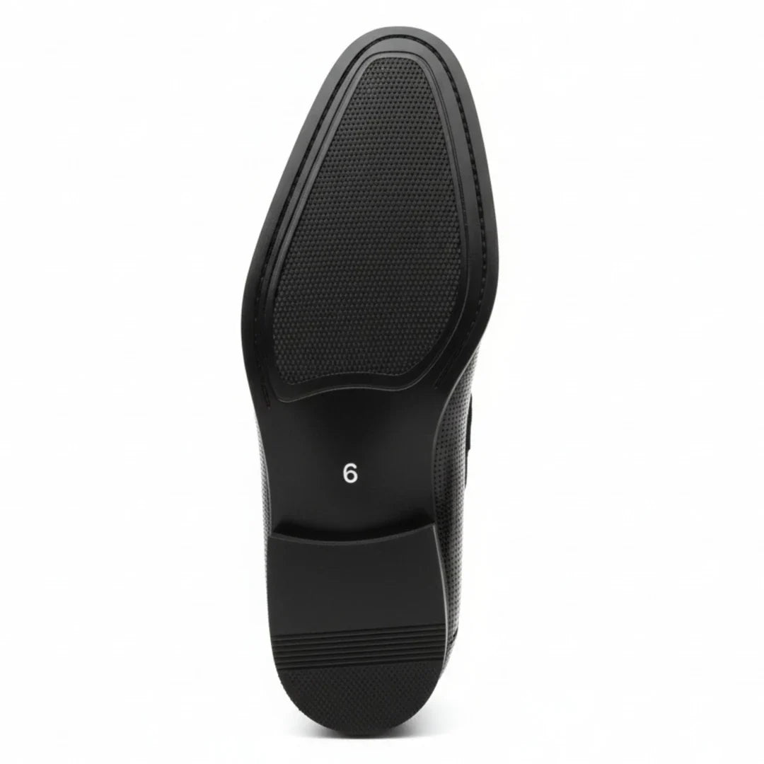 Ανδρικά μαύρα slip-on μοκασίνια από λουστρίνι PU