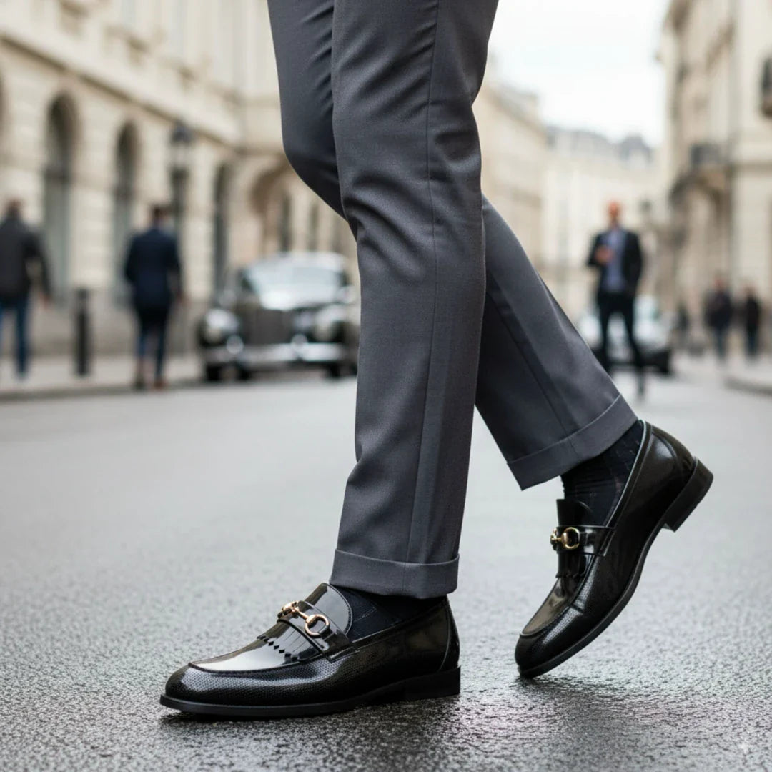 Ανδρικά μαύρα slip-on μοκασίνια από λουστρίνι PU