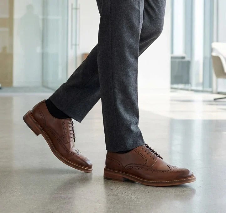 Ανδρικά καφέ δερμάτινα παπούτσια Brogue