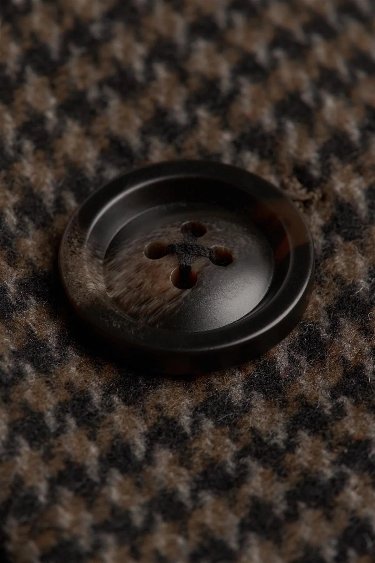 Ανδρικό καφέ παλτό από τουίντ Houndstooth με μείγμα μαλλιού