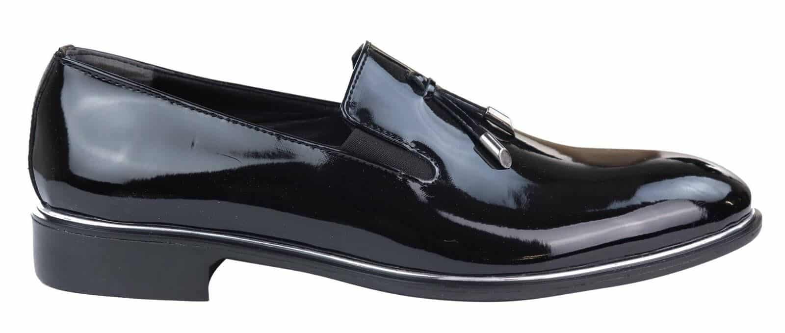 Ανδρικά παπούτσια με slip-on και μεταλλικό φινίρισμα