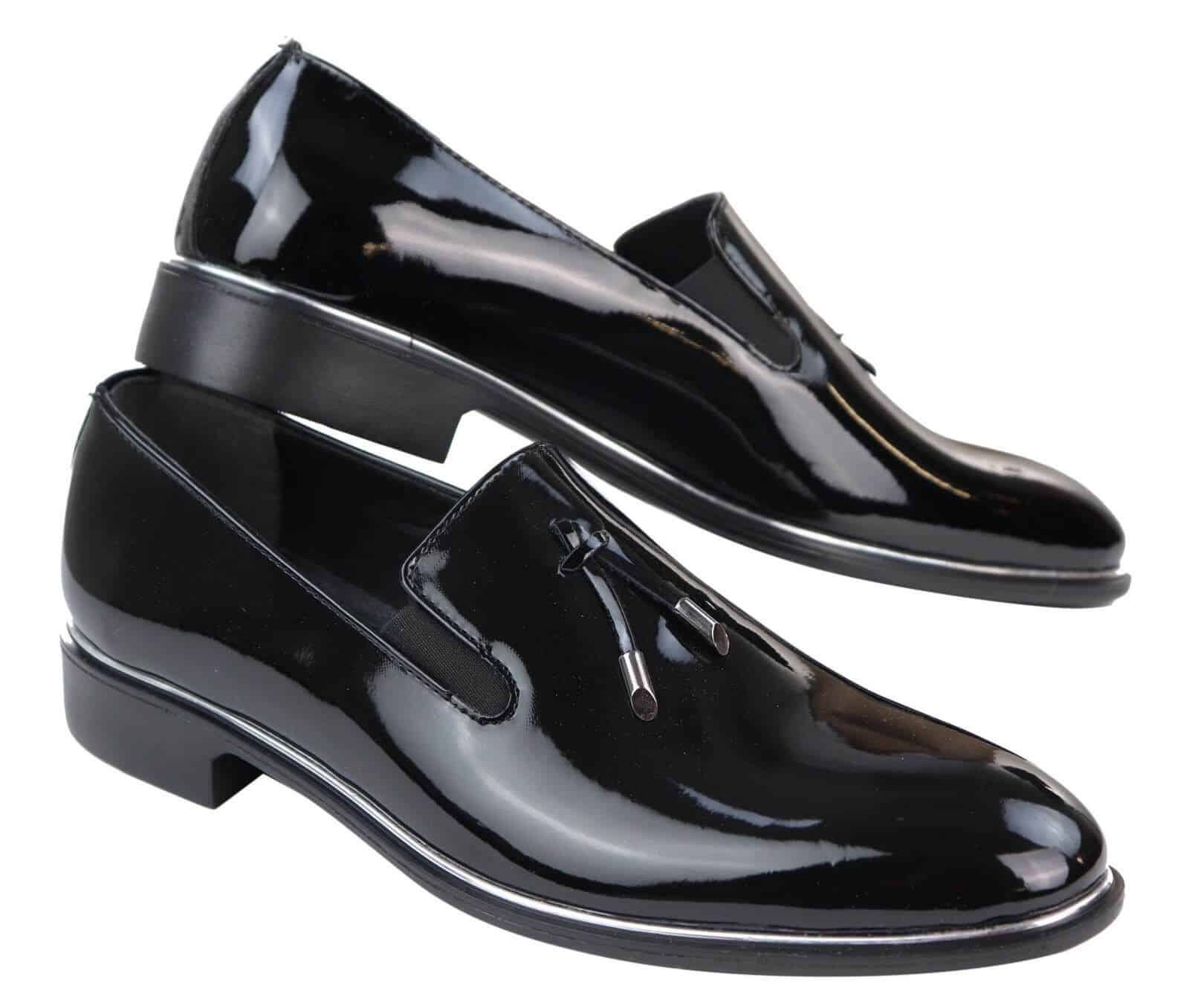 Ανδρικά παπούτσια με slip-on και μεταλλικό φινίρισμα