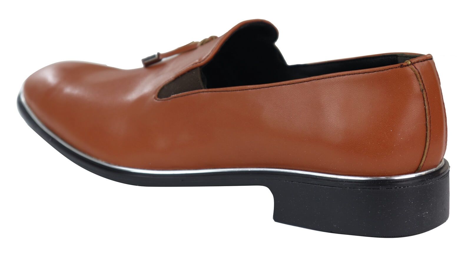 Ανδρικά παπούτσια με slip-on και μεταλλικό φινίρισμα
