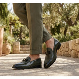 Ανδρικά Loafers με ανάγλυφη υφή και αγκράφα στο μπροστινό μέρος, εμβληματικά, με φιόγκο