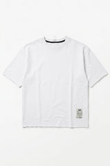 Ανδρικό λευκό T-shirt με λεπτή λαιμόκοψη και χαλαρή εφαρμογή, από μείγμα βαμβακιού και ακατέργαστη ακμή