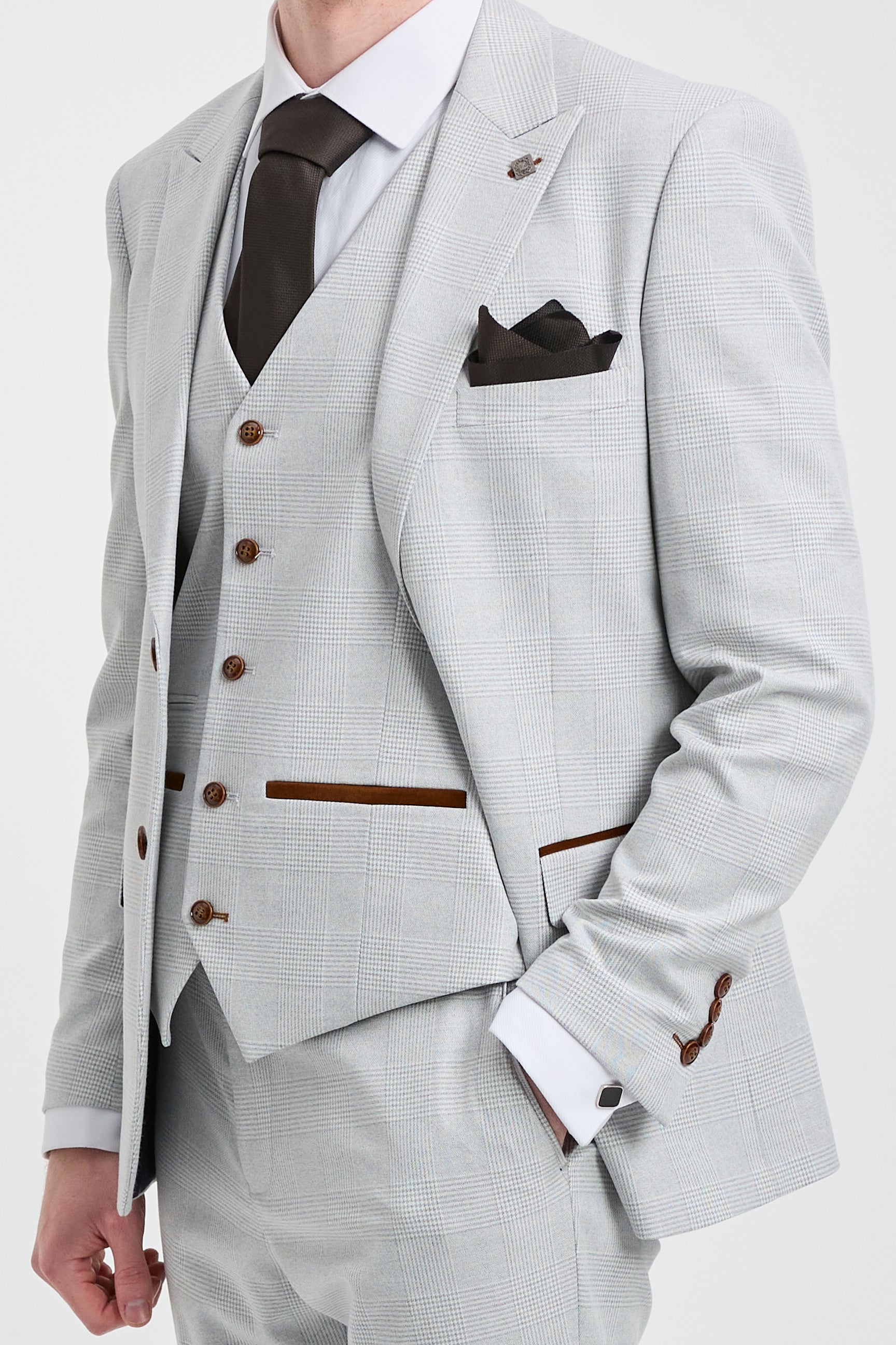 Ανδρικό ολόσωμο καρό Mark 3 τεμαχίων από γκρι πέτρες σε σχήμα τουίντ με καφέ τελείωμα για γάμους και χορούς αποφοίτησης